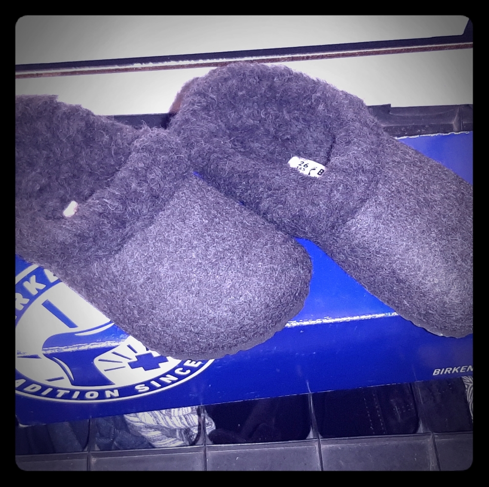 KIDS BIRKENSTOCK CLOGS
